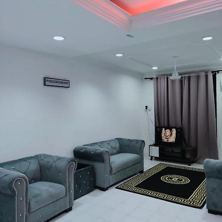 Naurah Homestay 双溪大年 外观 照片