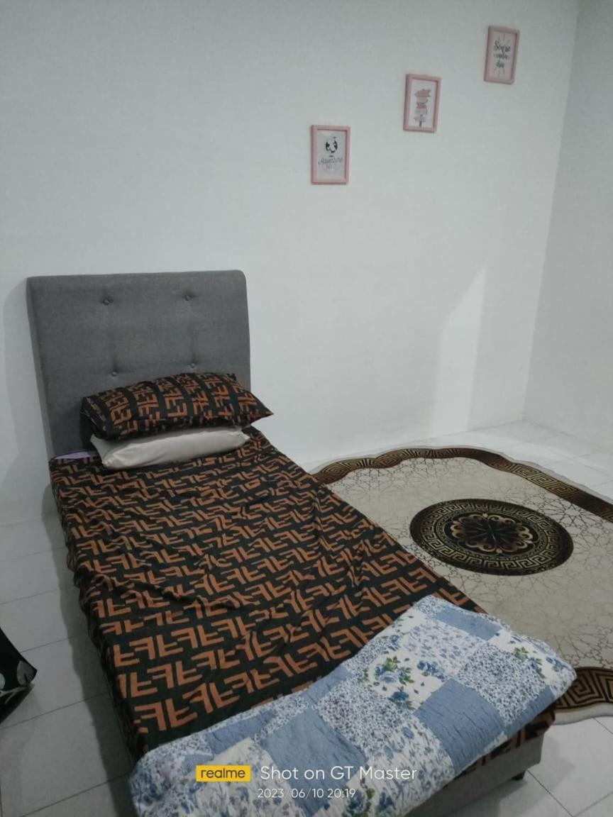 Naurah Homestay 双溪大年 外观 照片